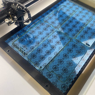 Daqin Mobile Tempered Glass Screen Protector Laser Cutting Machine voor telefoon accessoire distributeur oplossing