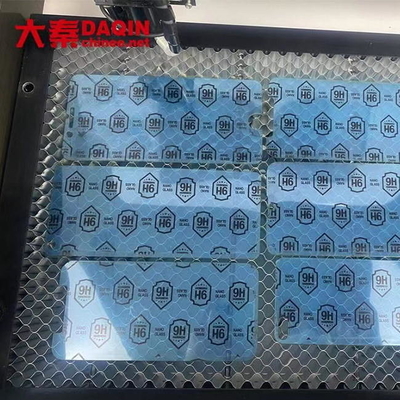 Van de het Schermbeschermer van het Daqin Nano Aangemaakte Glas de Lasersnijmachine 50W met Gravure