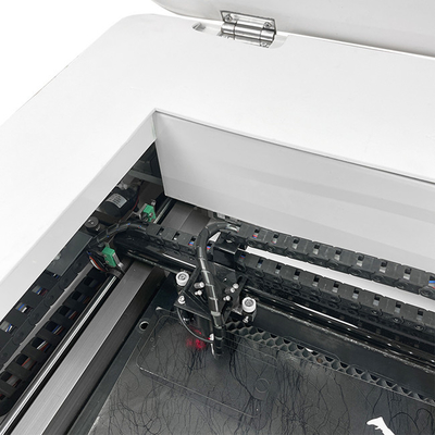 De hoge Snijmachine van de de Beschermerlaser van het Nauwkeurigheids Compacte Scherm voor Elektronische Apparaten