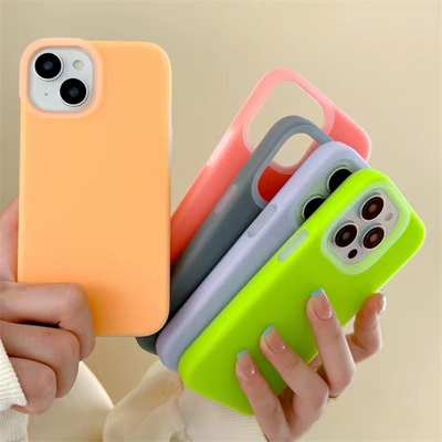 Huidvriendelijke Jelly Liquid mobiele telefoon siliconen hoes met zachte microvezel voering voor iPhone 15 Pro