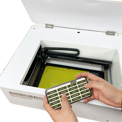DAQIN mobiele gehard glas scherm beschermer laser snijmachine met snijprecisie 0,01 mm