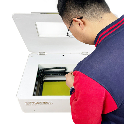 Automatische lasersnijmachine voor het schermbeschermen van mobiele telefoons/tabletten