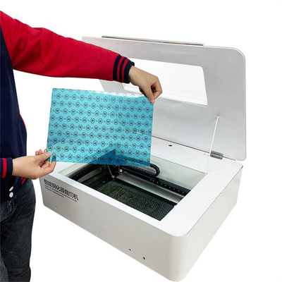 Daqin Mobile Tempered Glass Screen Protector Laser Cutting Machine voor telefoon accessoire distributeur oplossing