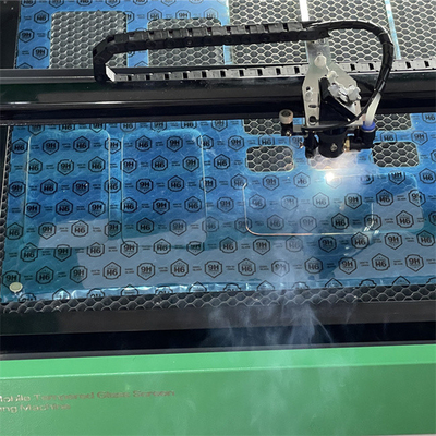 Daqin High Precision Laser Cutting Machine voor mobiele schermbeschermer