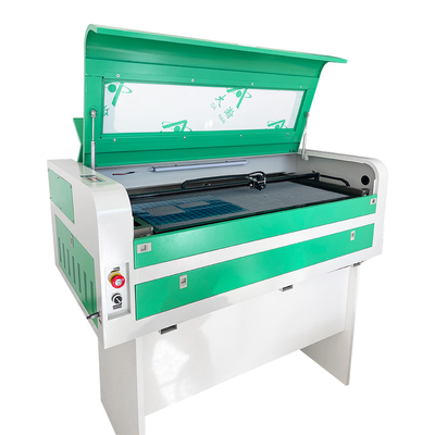 Hoogprecisie CO2-lasersnijmachine voor schermbescherming en gravering van de rughuid