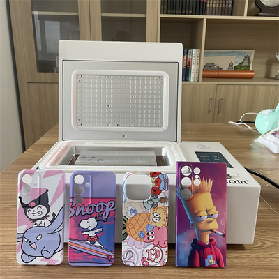 Aanpasbare 3D-sublimatie-printer voor telefoonhoesjes Innovatief proces Budgetvriendelijk mobiele accessoirewinkelpartner