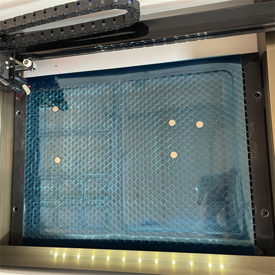 Professionele ontwerp- en beheersoftware voor Daqin Mobile Tempered Glass Screen Protector Laser Cutting Machine
